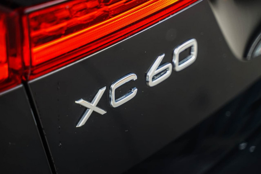2020 MY21 Volvo XC60 UZ T6 R-Design Suv Image 10