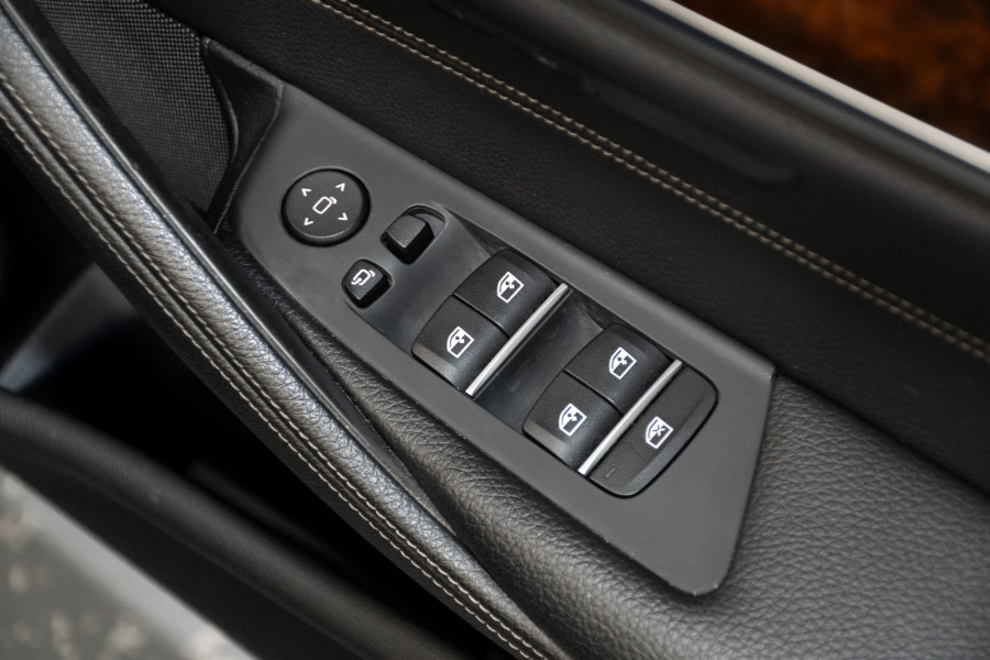 2019 BMW 5 Series 20i M Sport Sedan Image 13