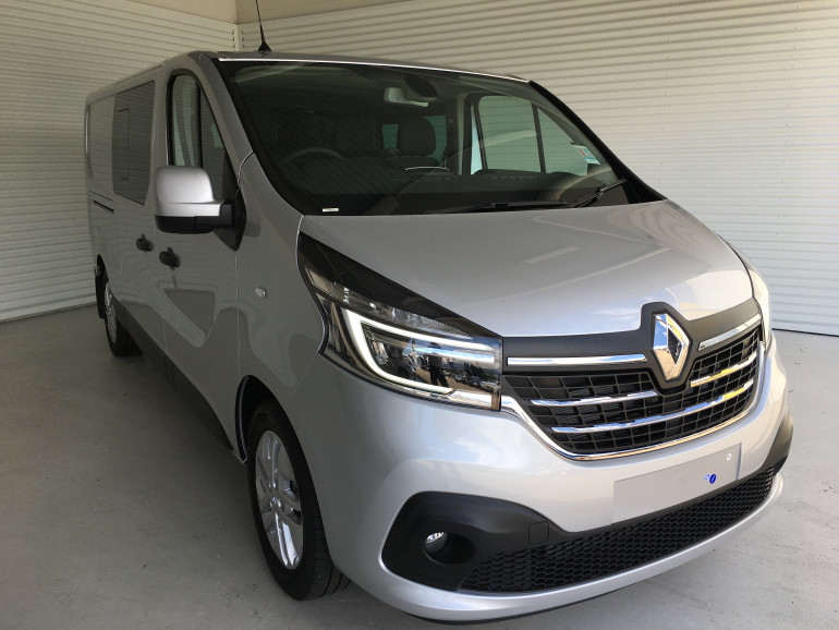 New shape renault trafic sales 2019