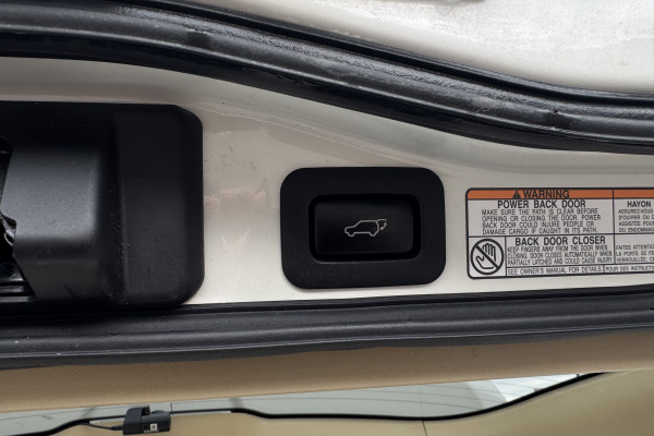 2017 Toyota LandCruiser VDJ200R Sahara SUV Image 11