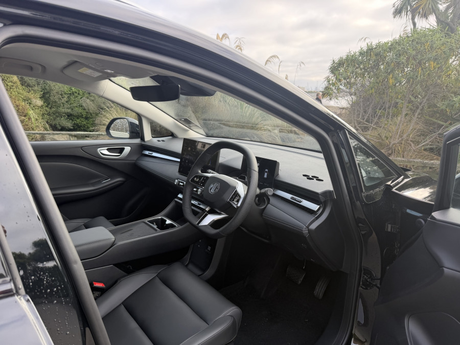 2026 MG MG4 AH4E Essence 64 Hatch Image 5