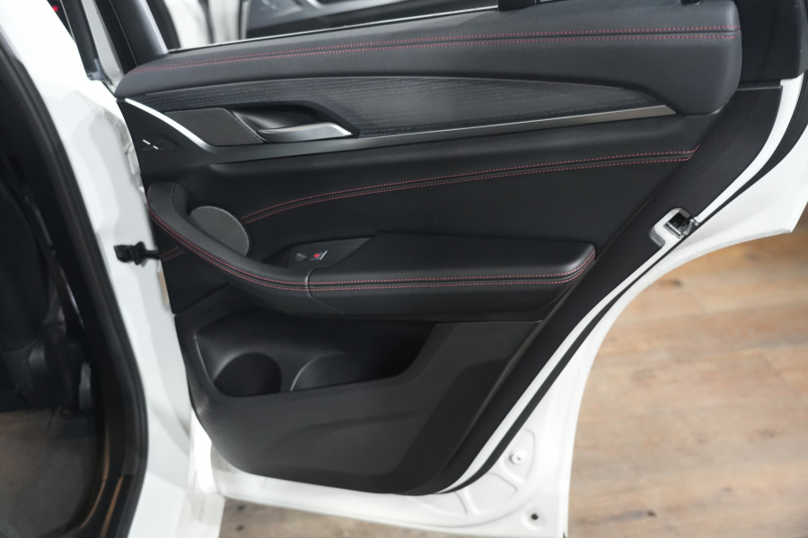 2022 BMW X4 M40i SUV Image 35