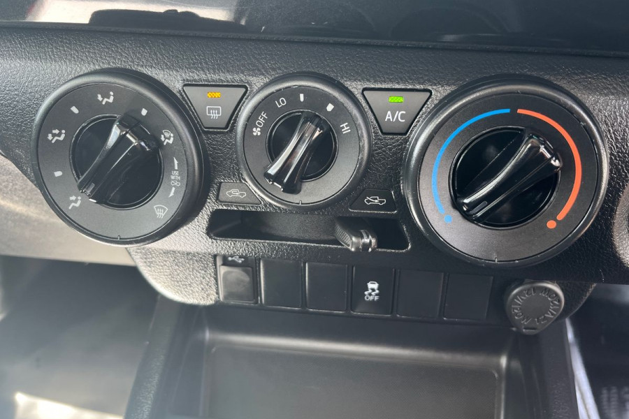2019 Toyota HiLux TGN121R WorkMate Cab Chassis Image 12