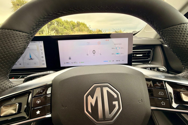 2026 MY25 MG HS AS33 Super Hybrid Essence SUV Image 20