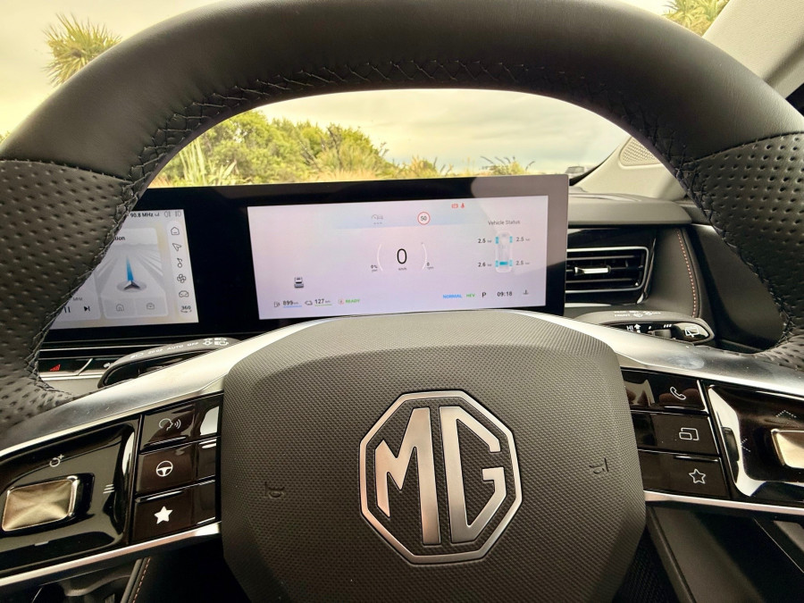 2026 MY25 MG HS AS33 Super Hybrid Essence SUV Image 20