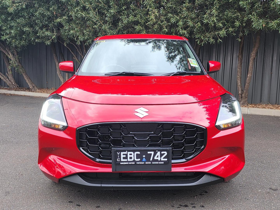 2026 Suzuki Swift UZ Hybrid Hatch Image 2