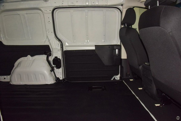2026 MY27 Hyundai Staria Load US4.V4  Van Image 10