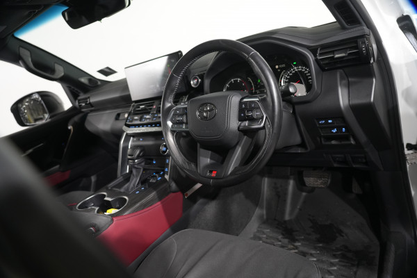 2023 Toyota LandCruiser Lc300 Gr-S (4x4) SUV image 12