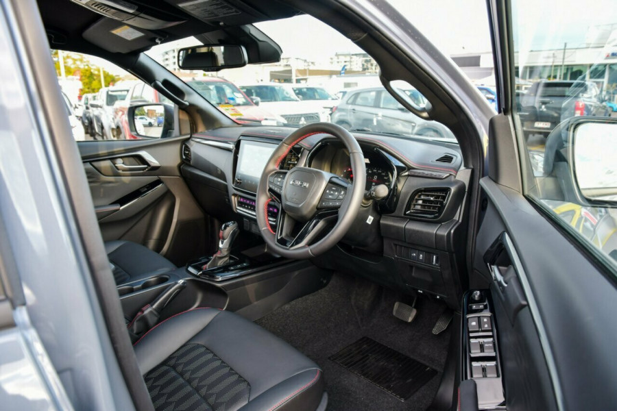 2025 MY24 Isuzu D-MAX RG X-TERRAIN Ute Image 15