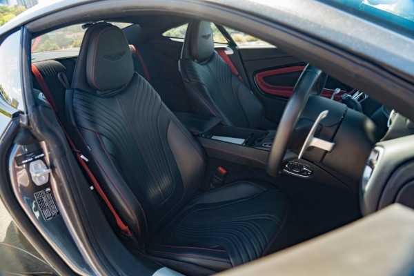 2018 Aston Martin DB11 Coupe Image 11