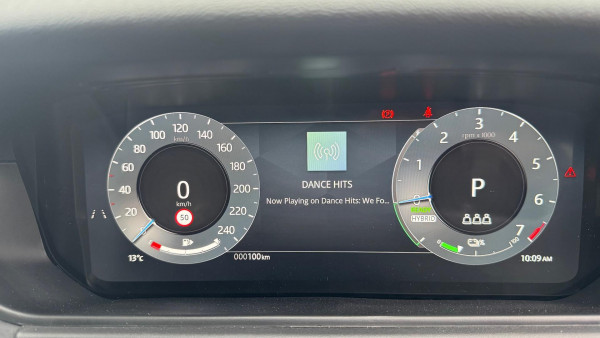 2024 MY25.5 Land Rover Range Rover Velar L560 PHEV P400e Dynamic SE SUV image 26