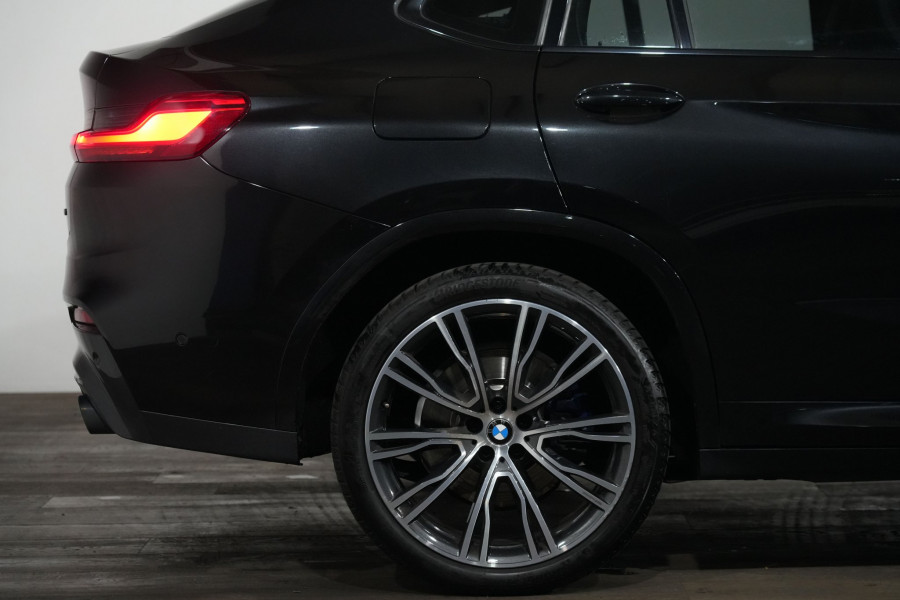 2020 BMW X4 xDrive30i M Sport SUV Image 6
