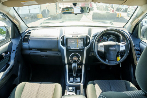 2021 Isuzu MU-X RJ LS-U SUV Image 17