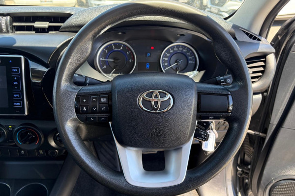 2017 Toyota HiLux  SR Double Cab Pick Up Image 16