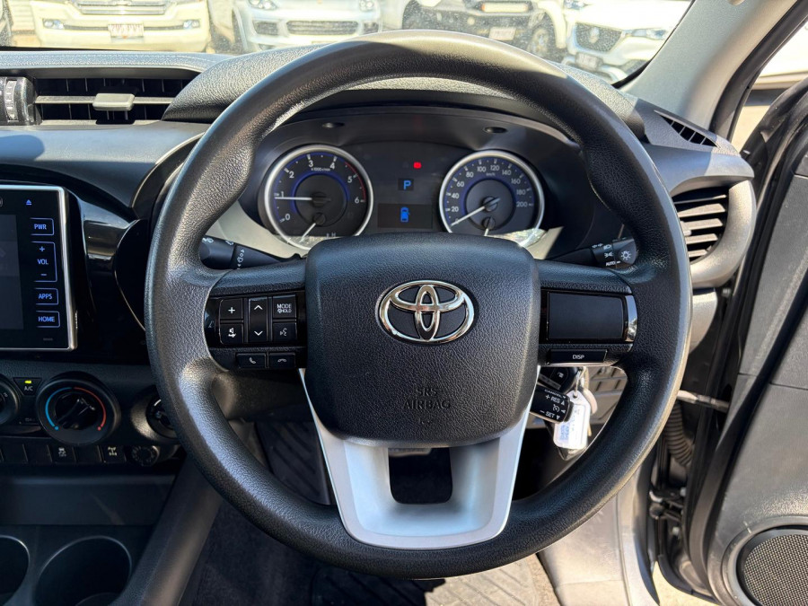 2017 Toyota HiLux  SR Double Cab Pick Up Image 16