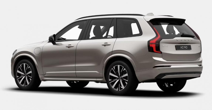 2026 Volvo XC90 L Series Plus T8 Plug-in Hybrid Dark SUV Image 7