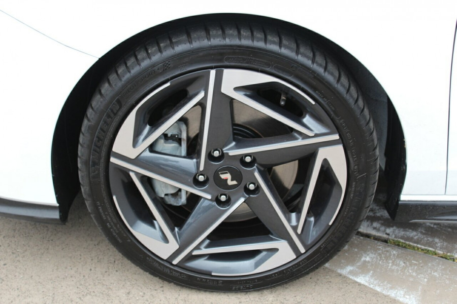 2024 MY25 Hyundai i30 PDe.V6  N Line Premium Hatch Image 16
