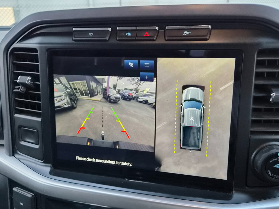 2023 Ford F-150  Lariat Dual Cab Image 19