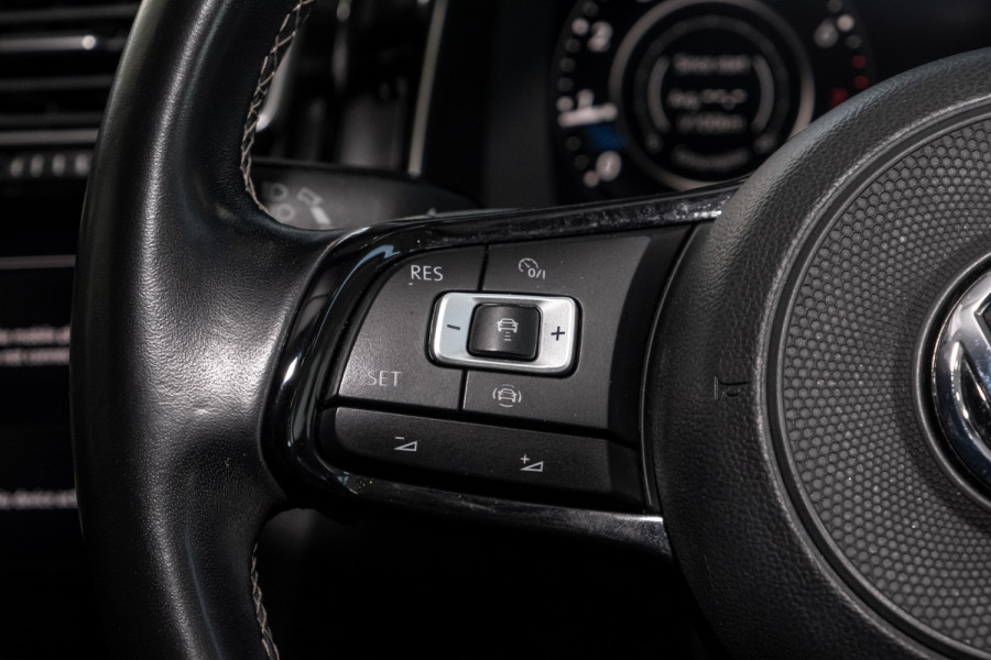 2019 MY20 Volkswagen Golf 7.5 R Hatch Image 11
