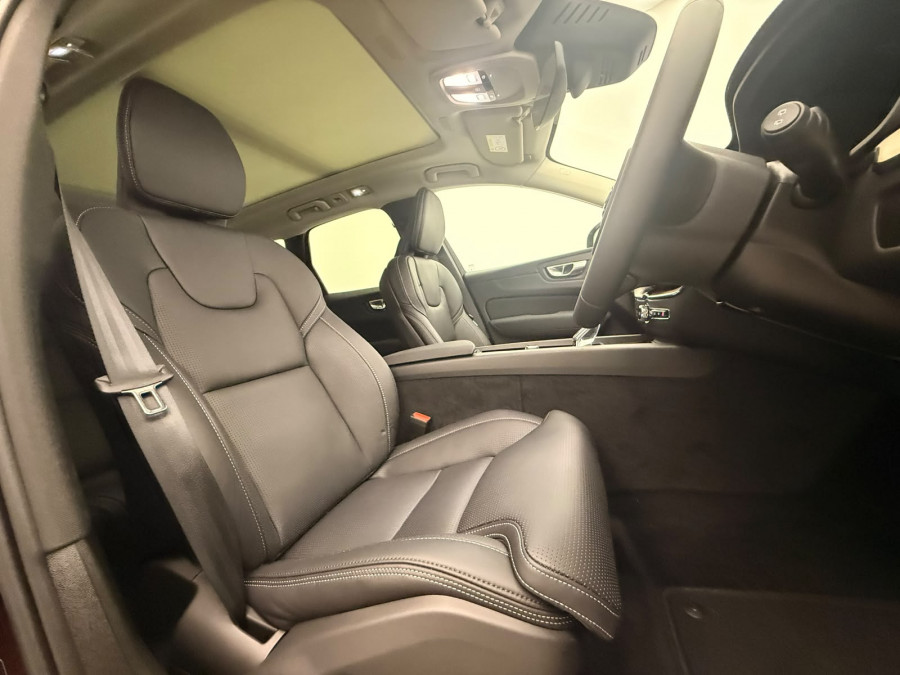 2025 MY26 Volvo XC60 UZ Ultra B5 Dark SUV Image 23