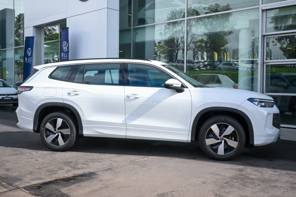 2025 Volkswagen Tayron R4 110TSI Life SUV image 3