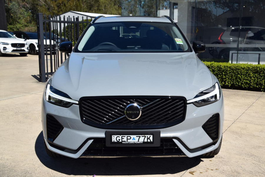 2026 Volvo XC60 UZ Ultra T8 Plug-in Hybrid Dark SUV Image 3