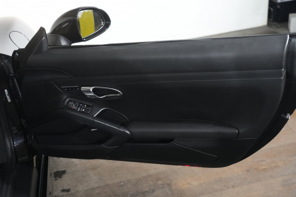 2014 Porsche Cayman Coupe Image 22