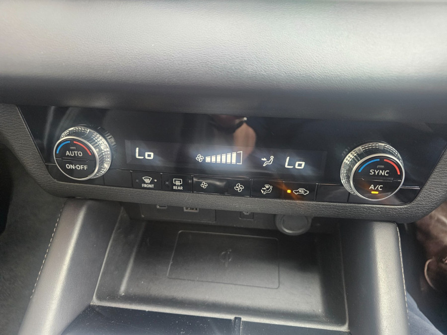 2023 Mitsubishi Outlander ZM LS SUV Image 17