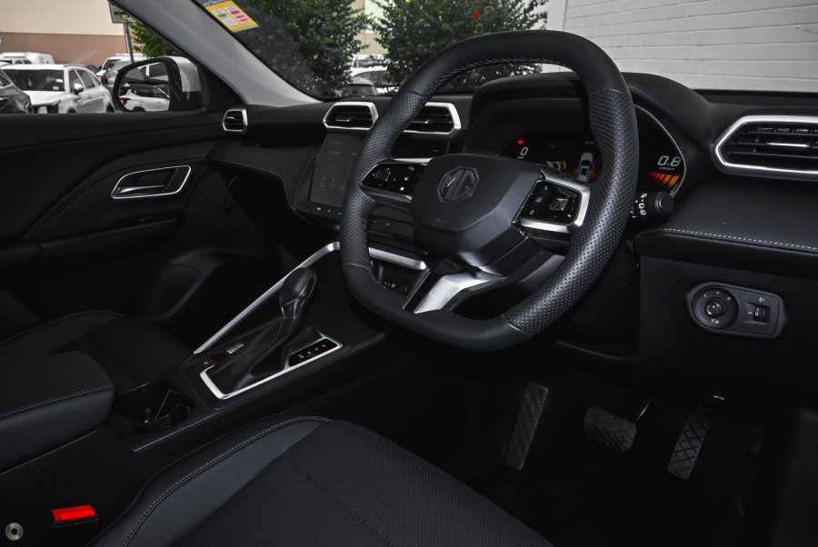 2025 MG ZS ZS32 Essence SUV Image 6