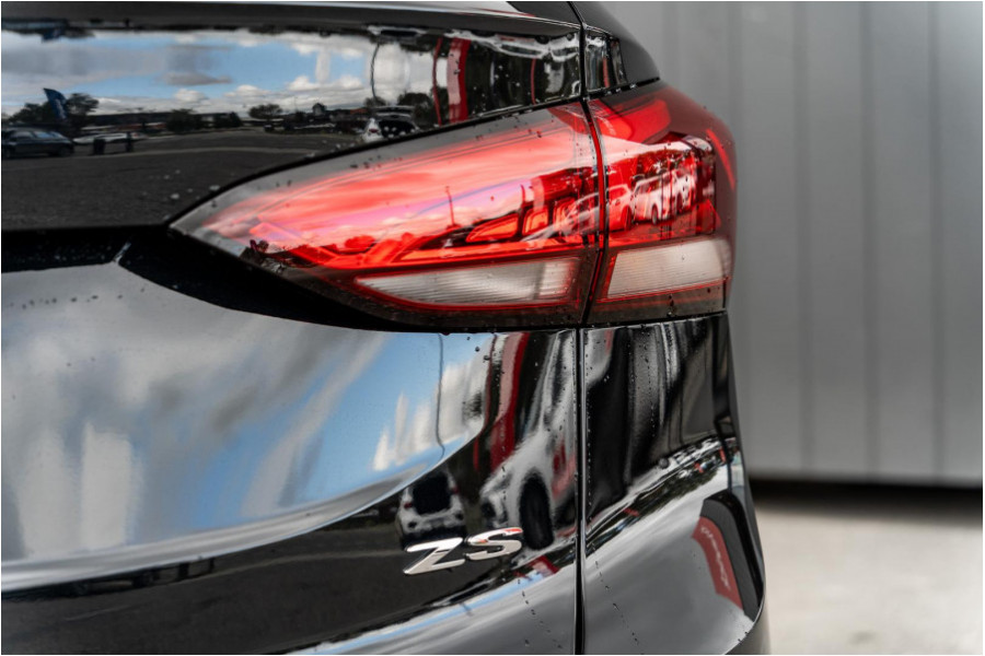 2025 MG ZS ZS32 Essence Turbo SUV Image 9