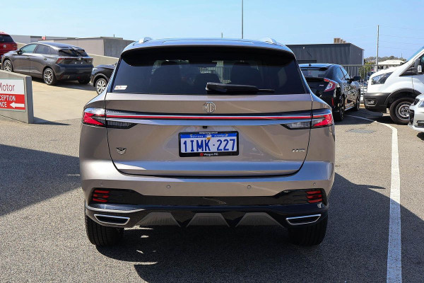 2024 MG HS AS33 Essence SUV Image 5