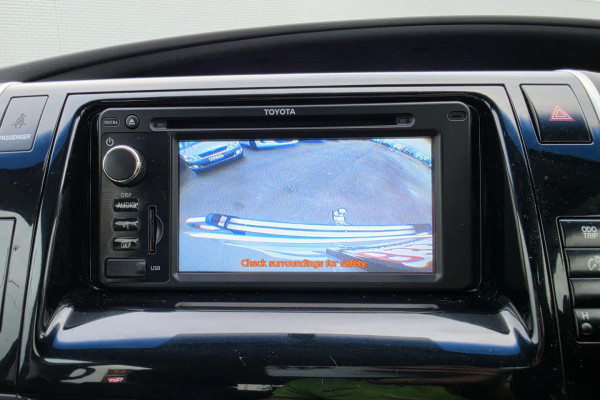 2016 Toyota Tarago ACR50R GLi People Mover Image 23
