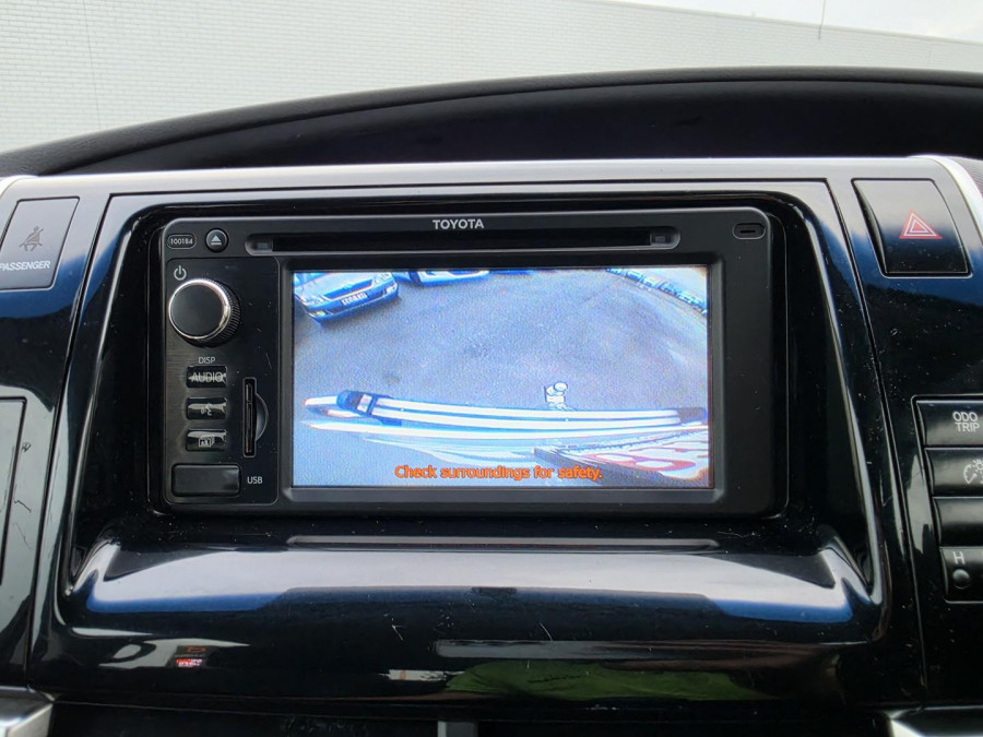 2016 Toyota Tarago ACR50R GLi People Mover Image 23