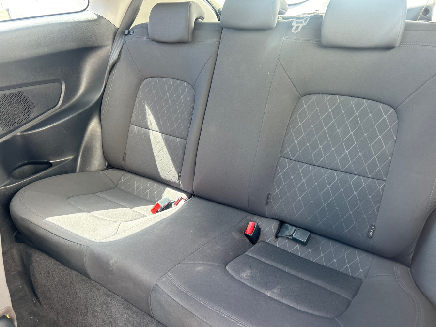 2015 Kia Rio UB S Hatch Image 9