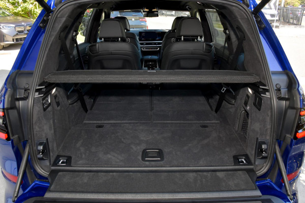 2025 BMW X7 G07 LCI M60i SUV image 25