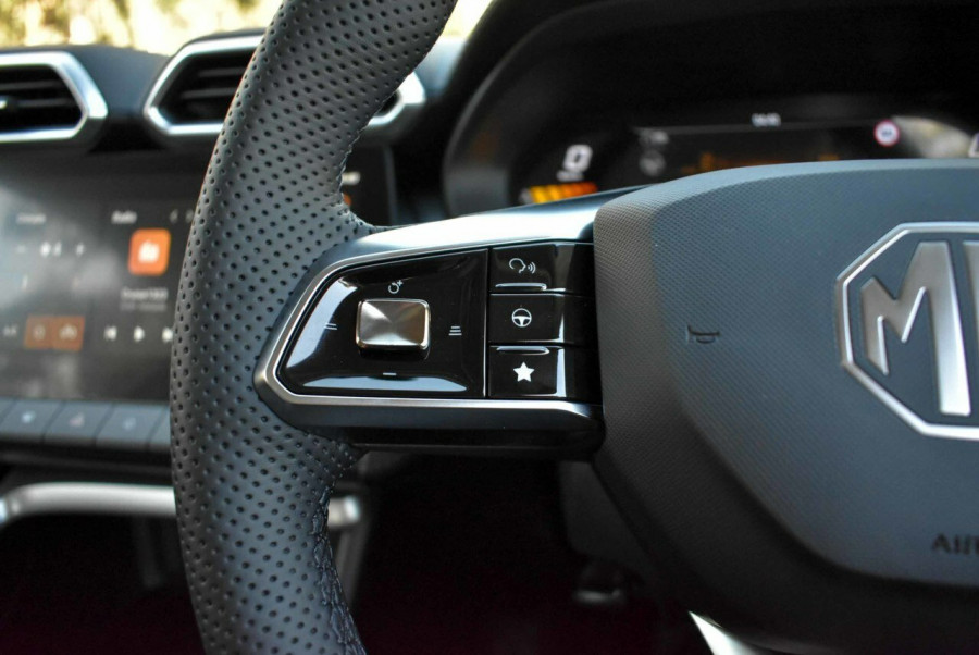 2025 MG ZS ZS32 Essence SUV Image 14