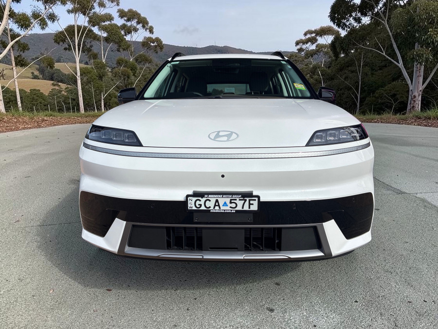 2026 Hyundai ELEXIO OE1.V1  SUV Image 2