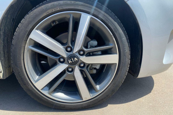 2017 MY18 Kia Cerato YD Sport+ Hatch Image 11
