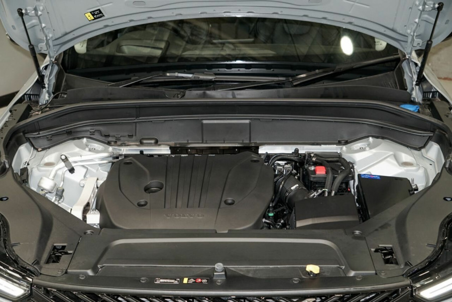2026 Volvo XC90 L Series Ultra B5 Dark SUV Image 20