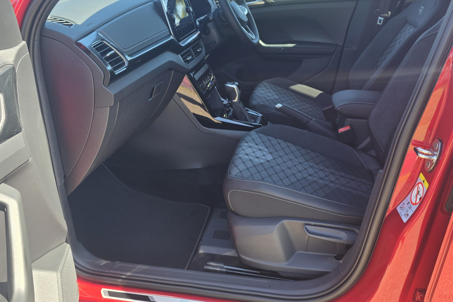 2024 Volkswagen T-Cross D31 85TSI R-Line SUV Image 9