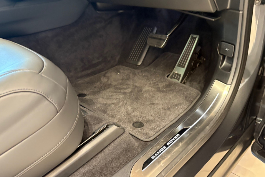 2024 MYon Land Rover Range Rover Sport L494 Dynamic SE SUV Image 11