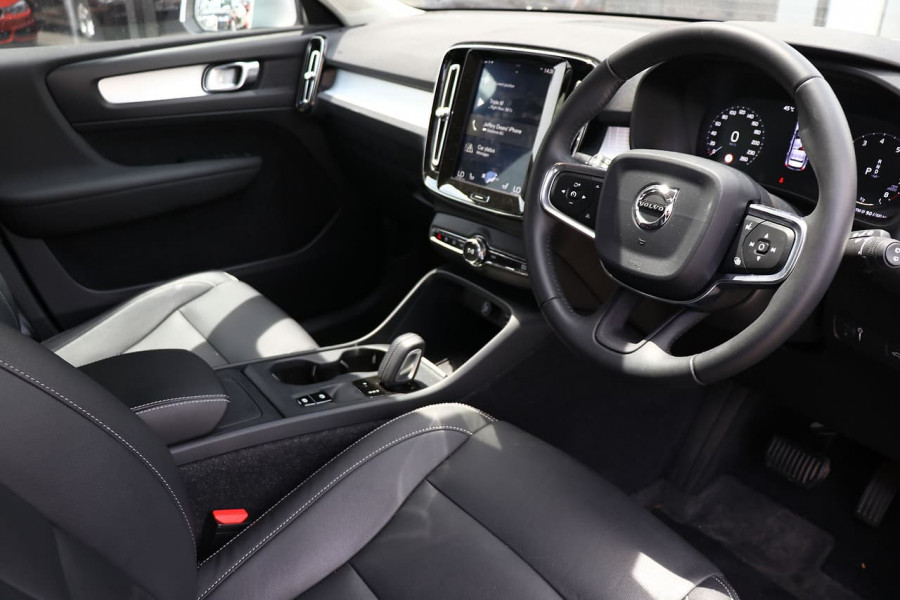 2018 Volvo Xc40 (No Series) MY19 T4 Momentum Suv