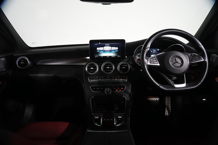 2016 Mercedes-Benz C-Class C250 SUV Image 13