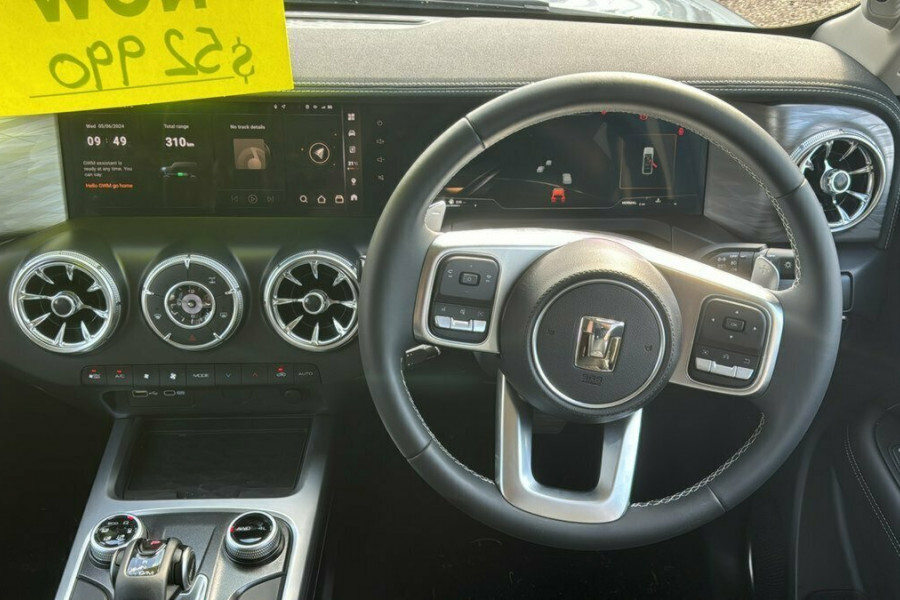 2023 GWM Tank 300 P01 Lux Hybrid SUV Image 11