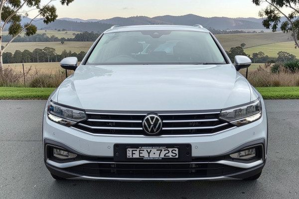 2023 Volkswagen Passat B8 Alltrack 162TSI Wagon Image 2
