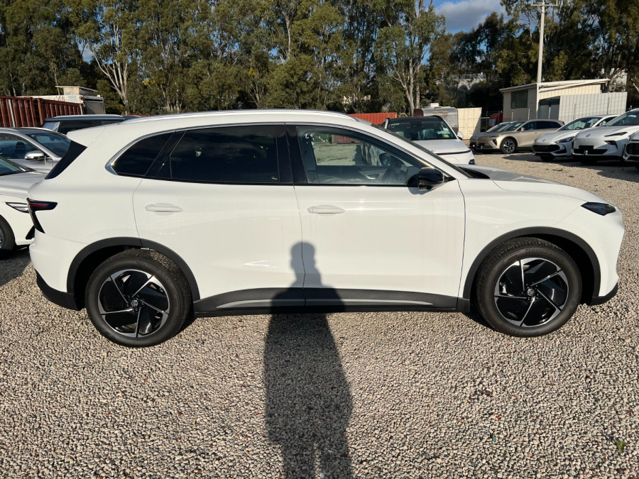 2025 MG MGS5 EV ZS3EM Essence 62 SUV Image 4
