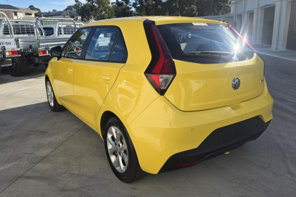 2022 MG MG3 SZP1 Core Hatch Image 5