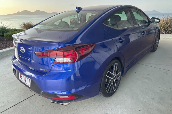 2020 Hyundai Elantra AD.2 Sport Sedan Image 3