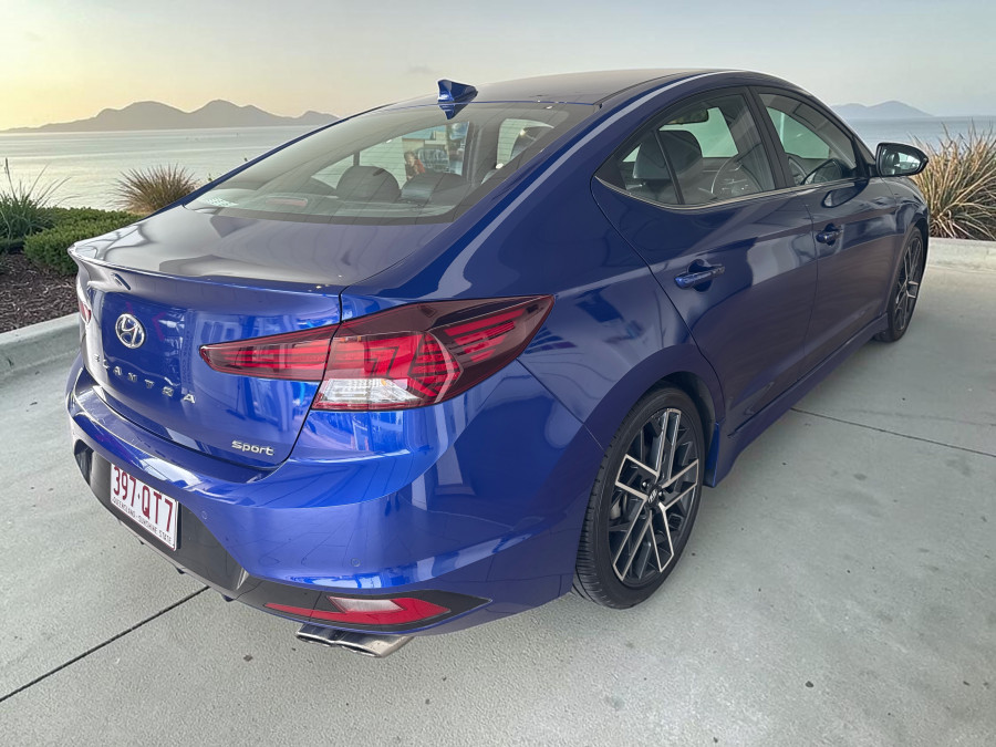 2020 Hyundai Elantra AD.2 Sport Sedan Image 3