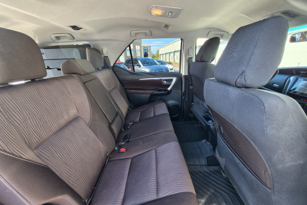 2017 Toyota Fortuner GUN156R GXL SUV Image 11